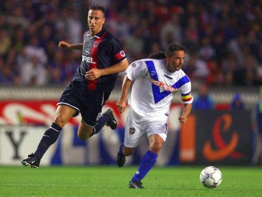 Roberto Baggio, en acción con el Brescia