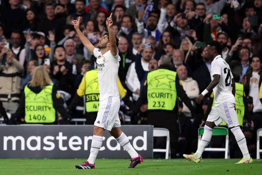 Real Madrid's Spanish midfielder Marco Asensio celebrates scoring his team's second goal