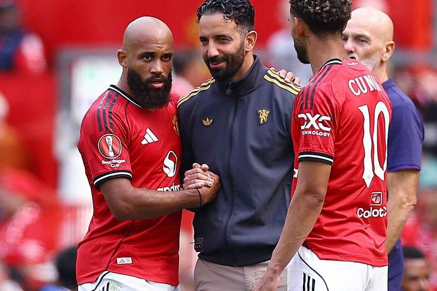 Ruben Amorim alongside new signings Bryan Mbeumo and Matheus Cunha