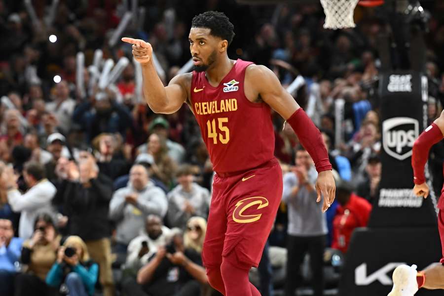 Donovan Mitchell letting the fans know that the Cavaliers won't roll over against the Celtics after fiery win