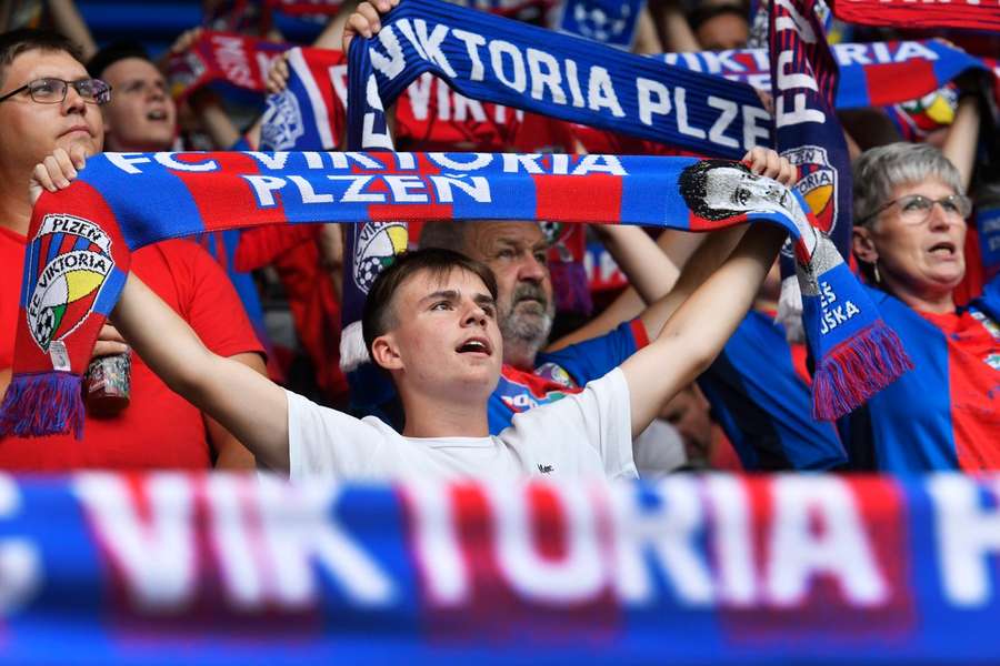 Fotbalová Plzeň musí zaplatit 10 tisíc eur za chování fanoušků v Lize mistrů.