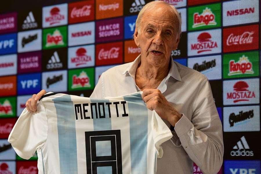 César Luis Menotti est décédé à l'âge de 85 ans.