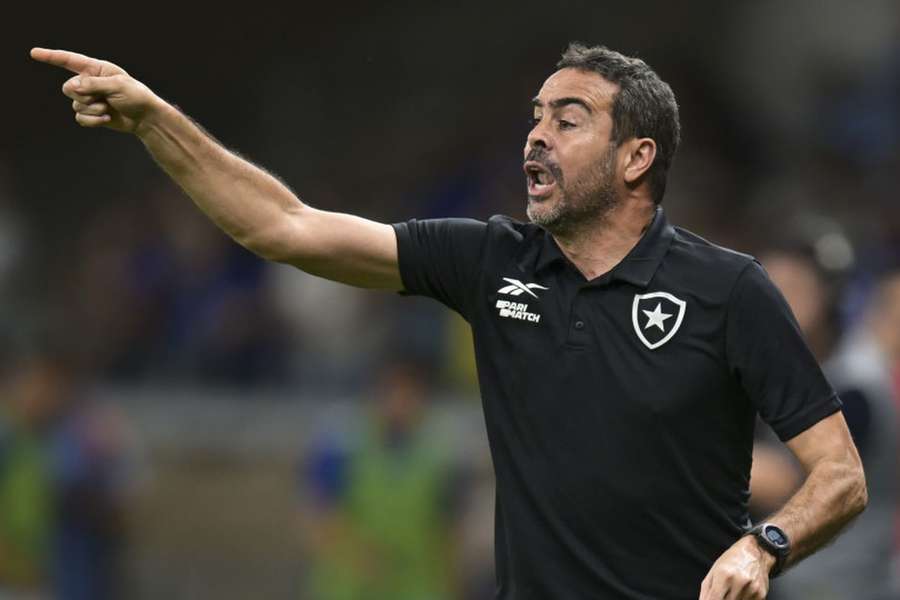 Artur Jorge trocou o Braga pelo Botafogo em abril