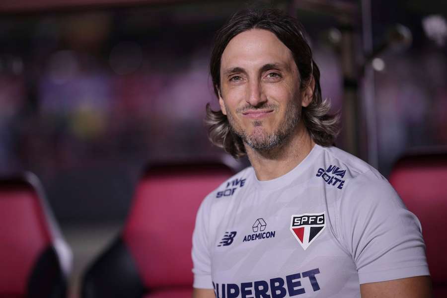 O São Paulo, de Luis Zubeldía (foto), foi eliminado nas quartas de final da Libertadores para o Botafogo