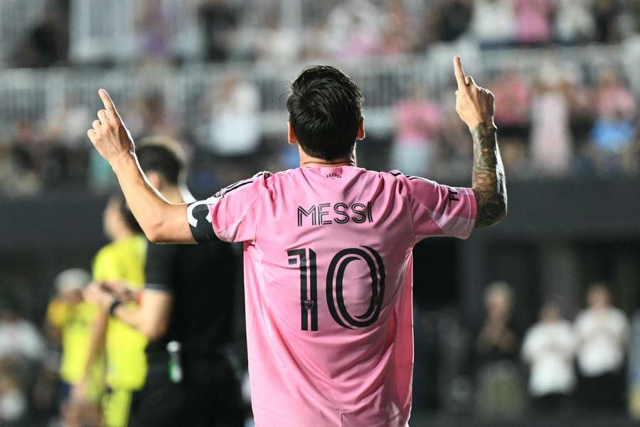 Typischer Jubel von Lionel Messi