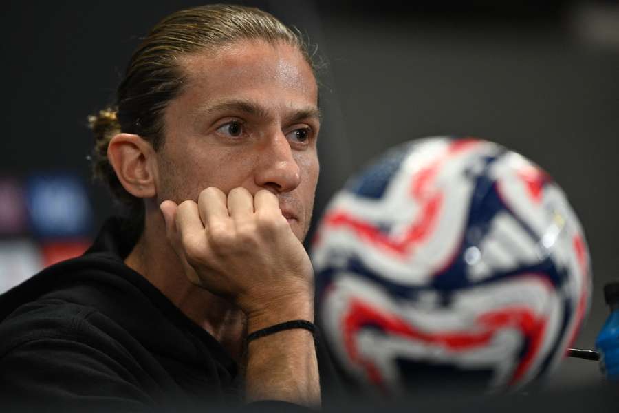 Filipe Luis habla en rueda de prensa