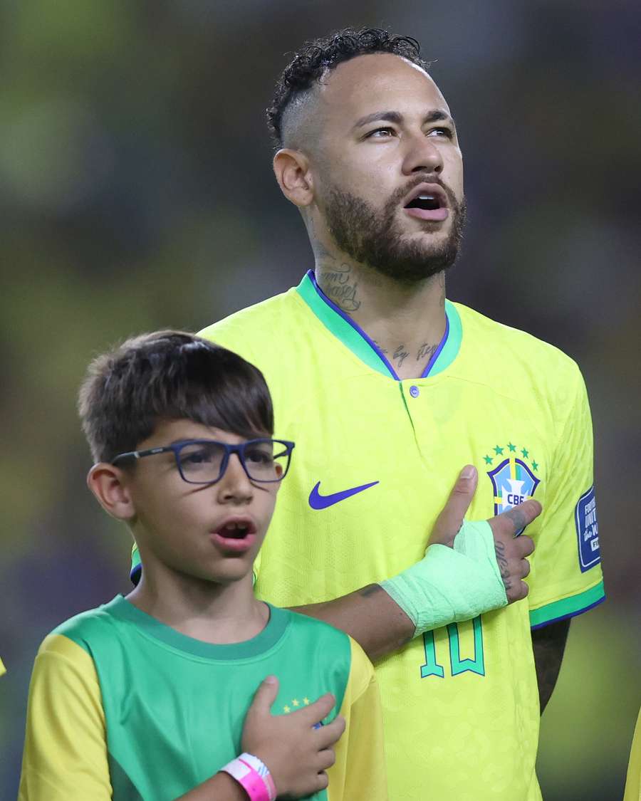 Craque da Seleção, Neymar já viveu bons momentos no Maraca, como a conquista do inédito ouro olímpico