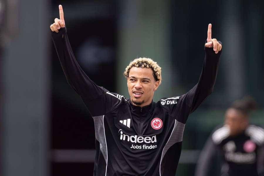 Hugo Ekitike a venit la Liverpool de la Eintracht Frankfurt