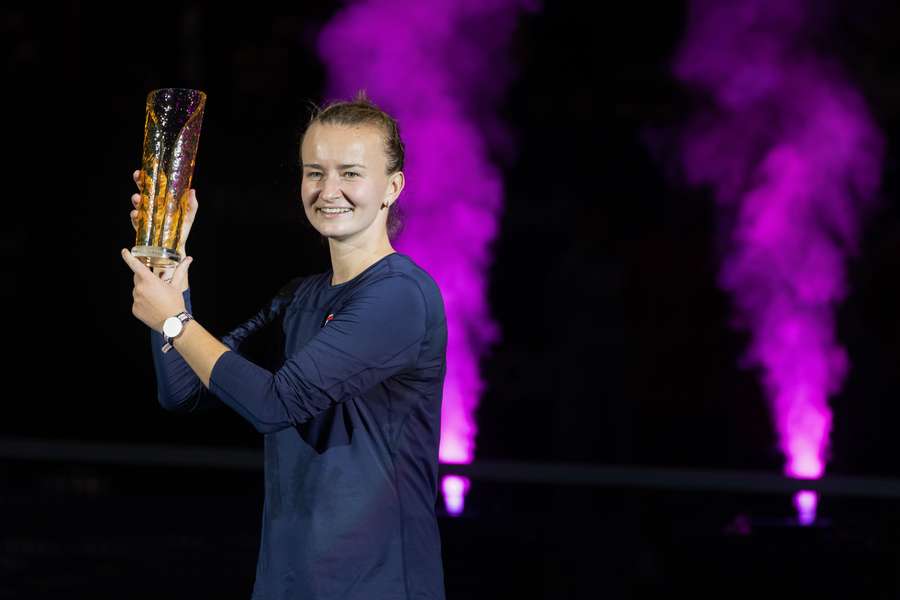 Krejcikova holds the Ostrava Open trophy