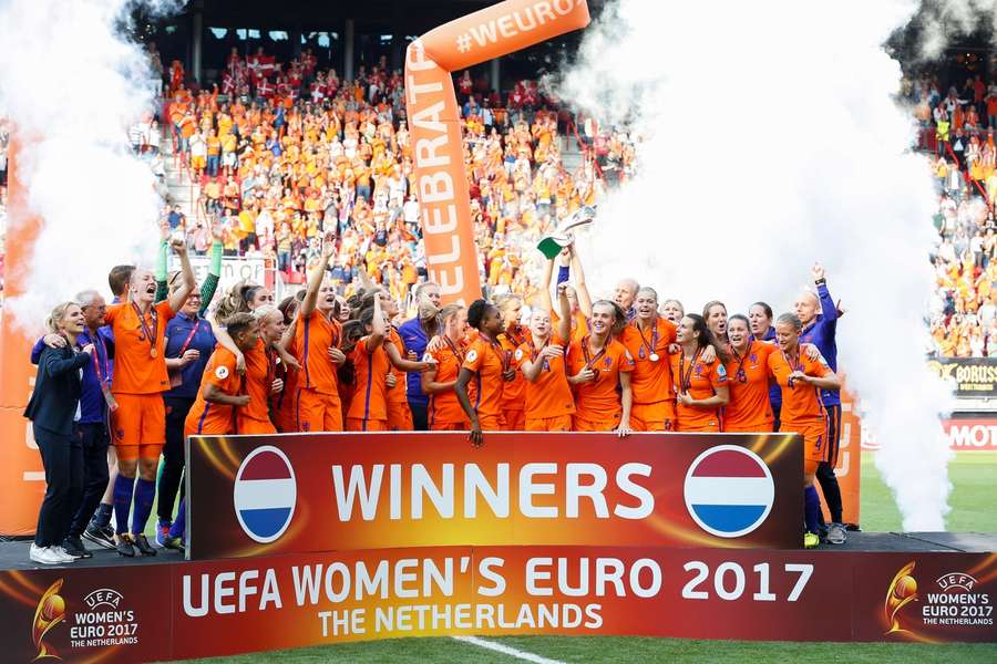 Úřadujícími evropskými šampionkami jsou Nizozemky, ve finále v roce 2017 porazily Dánky 4:2.
