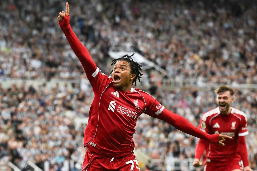 REVEALED: Chelsea and Liverpool yet to agree on Ngumoha fee