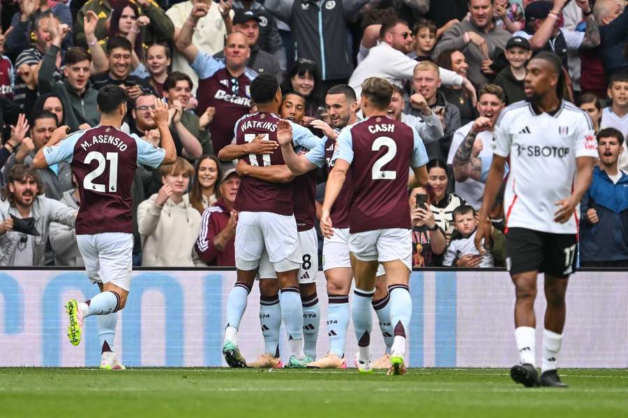 Aston Villa živí nádej na prienik do milionárskej súťaže.