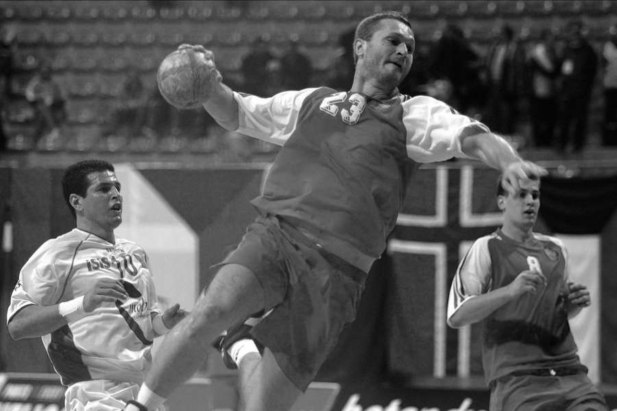 Eduard Kokcharov ist im Alter von 50 Jahren gestorben.