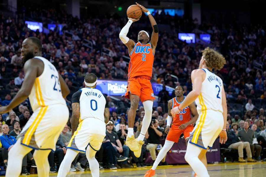 Los Thunder ganan a los Warriors a domicilio