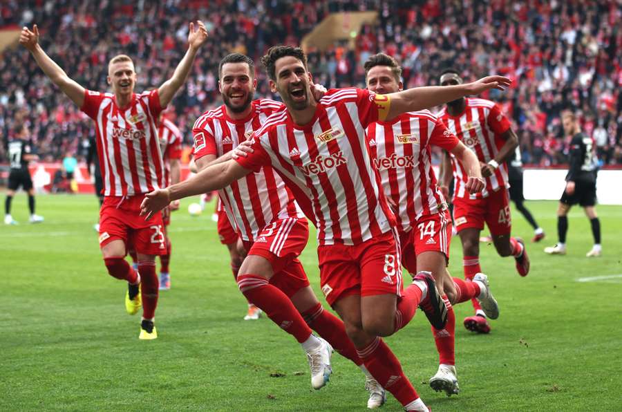 Rani Khedira celebrates his goal