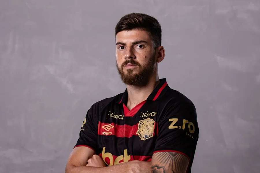 Lucas Cunha oficializado no Sport