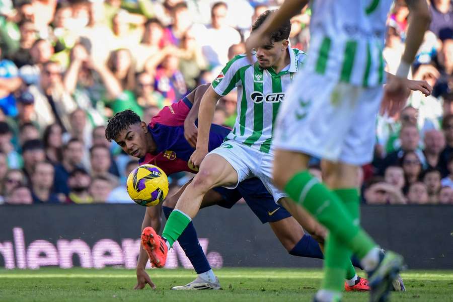 Lamine Yamal et le Barça trébuchent contre le Betis