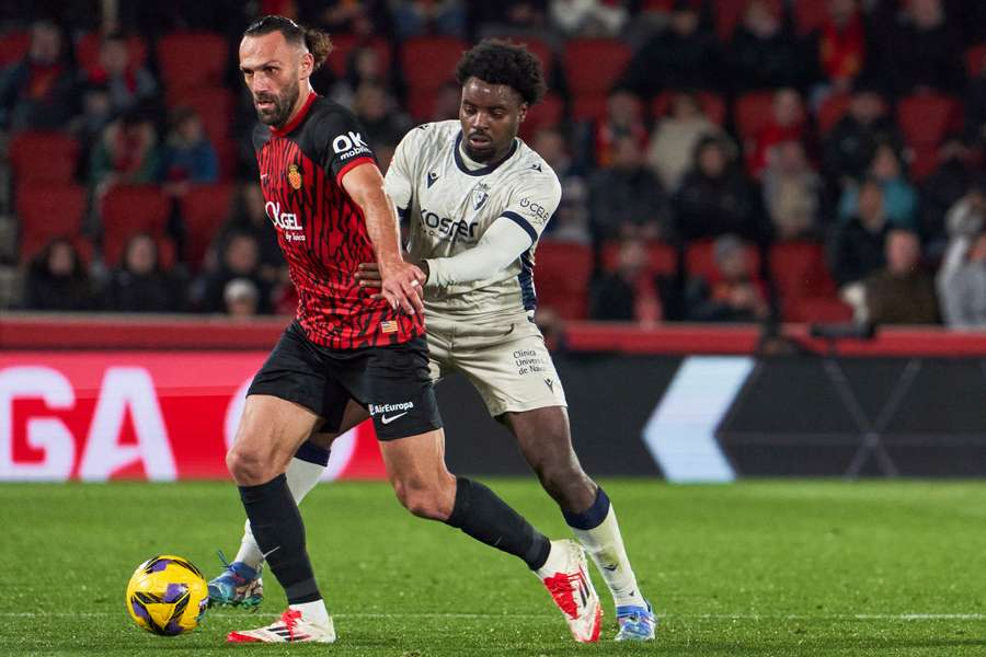 Muriqi ante Boyomo
