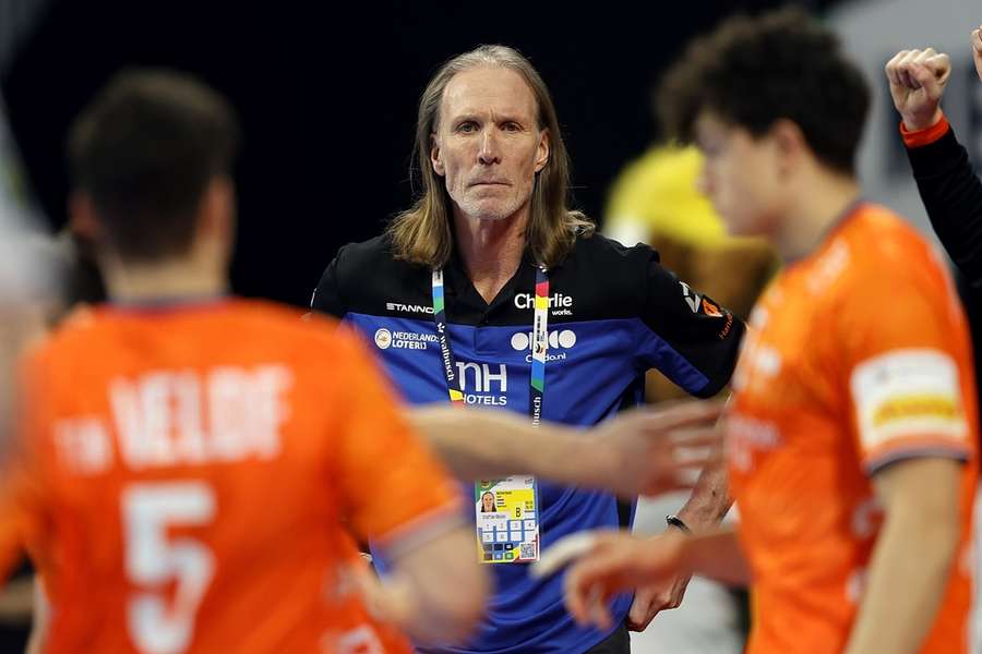 Bondscoach Staffan Olsson van de Nederlandse handbalmannen