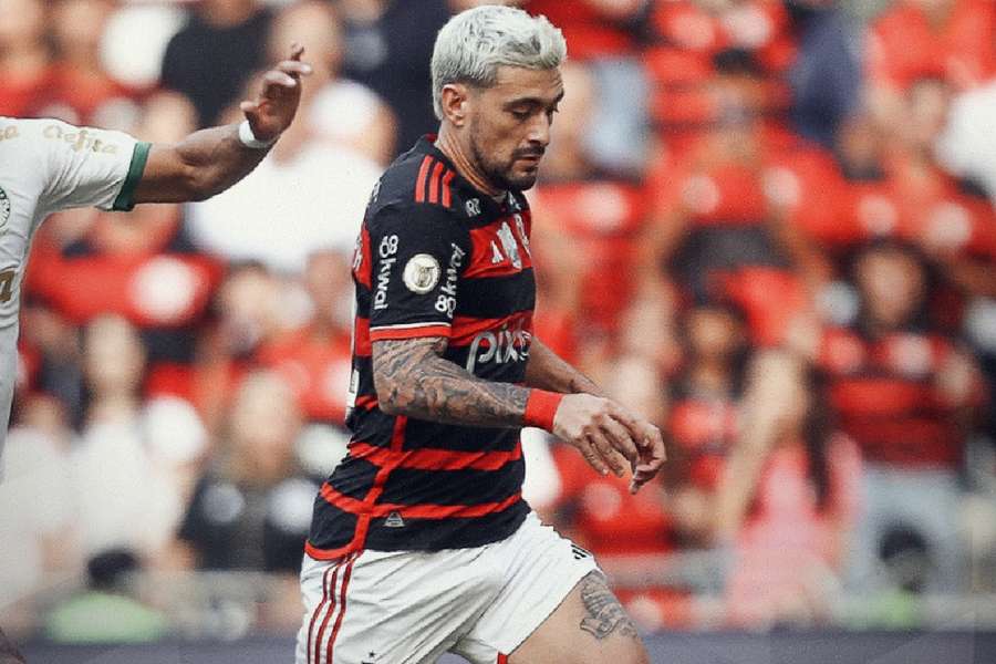 Arrascaeta voltou a marcar contra o Palmeiras