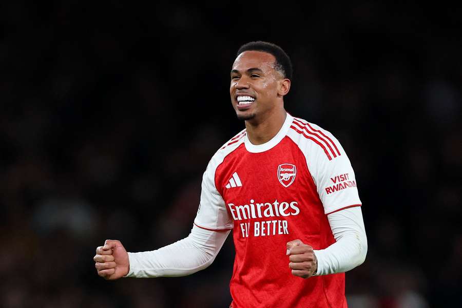 Gabriel Magalhães segue com atuações consistentes pelo Arsenal Gabriel Magalhães segue com atuações consistentes pelo Arsenal