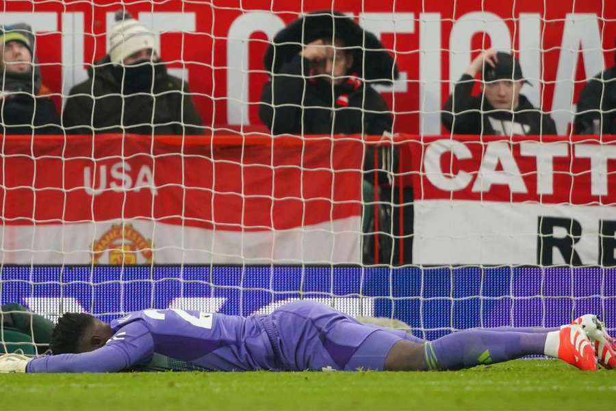 Onana soltou a bola no terceiro gol do Brighton sobre o Manchester United