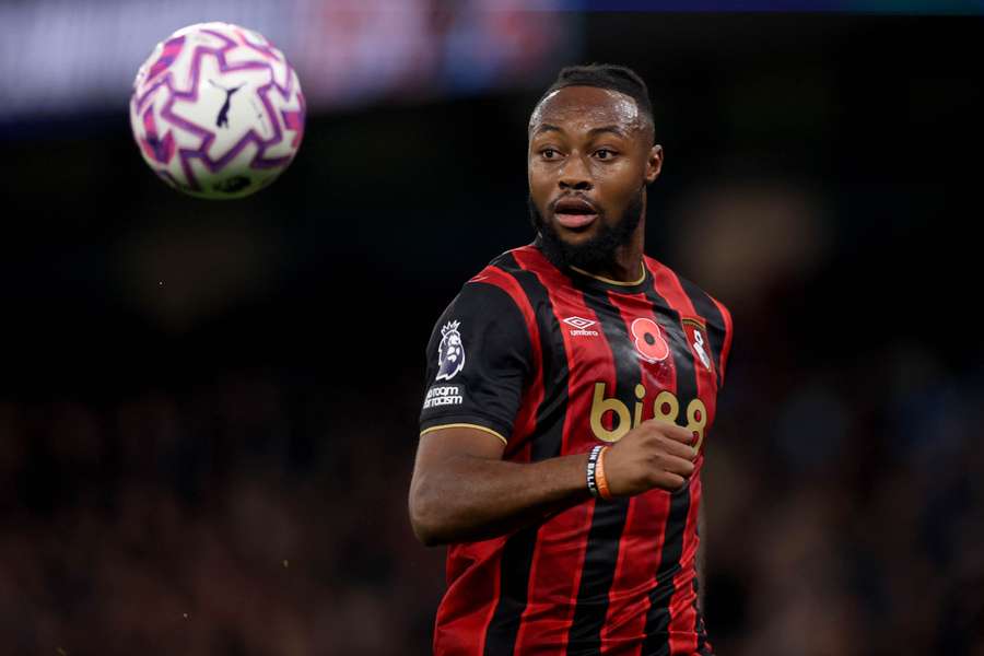 Manchester City už zbrojí na stíhací jízdu. Guardiola má brzy přivítat hvězdu ligy