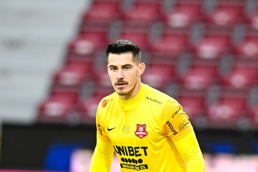 Schimb de portari în Superligă