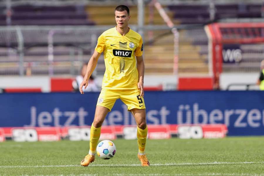 Frederik Jäkel bleibt auch weiterhin in der 2. Liga beim SV Elversberg.