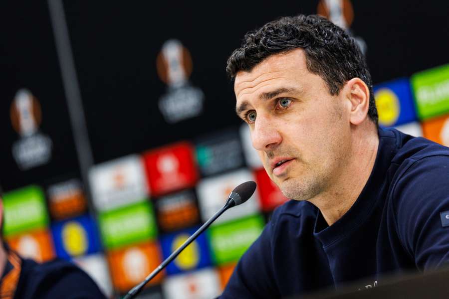 AZ manager Maarten Martens expects a fighting Tottenham Hotspur during Thursday's UEFA Europa League game