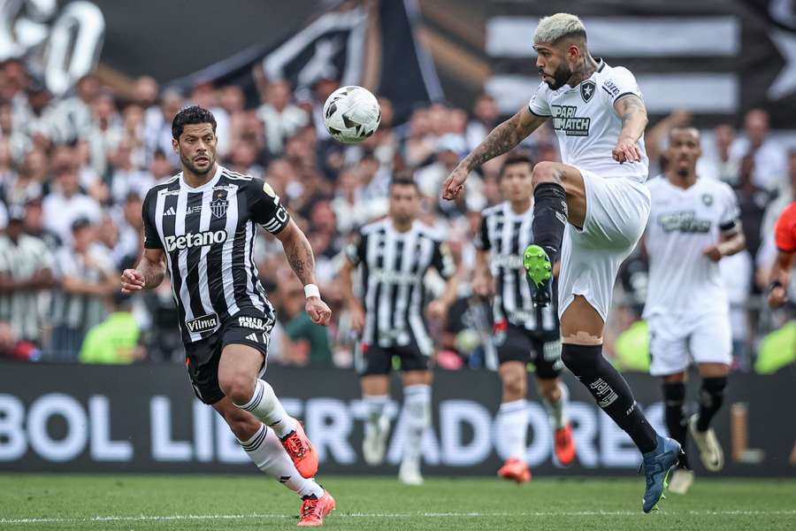 Botafogo e Atlético-MG fazem a reedição da final da Libertadores 2004 Botafogo e Atlético-MG fazem a reedição da final da Libertadores 2004