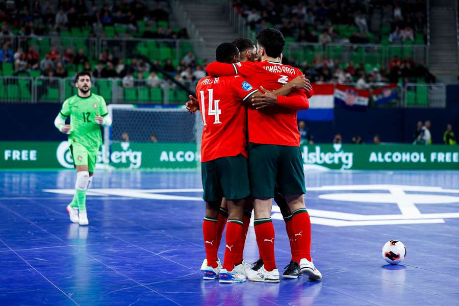 La celebración de los jugadores portugueses en la Arena Stožice