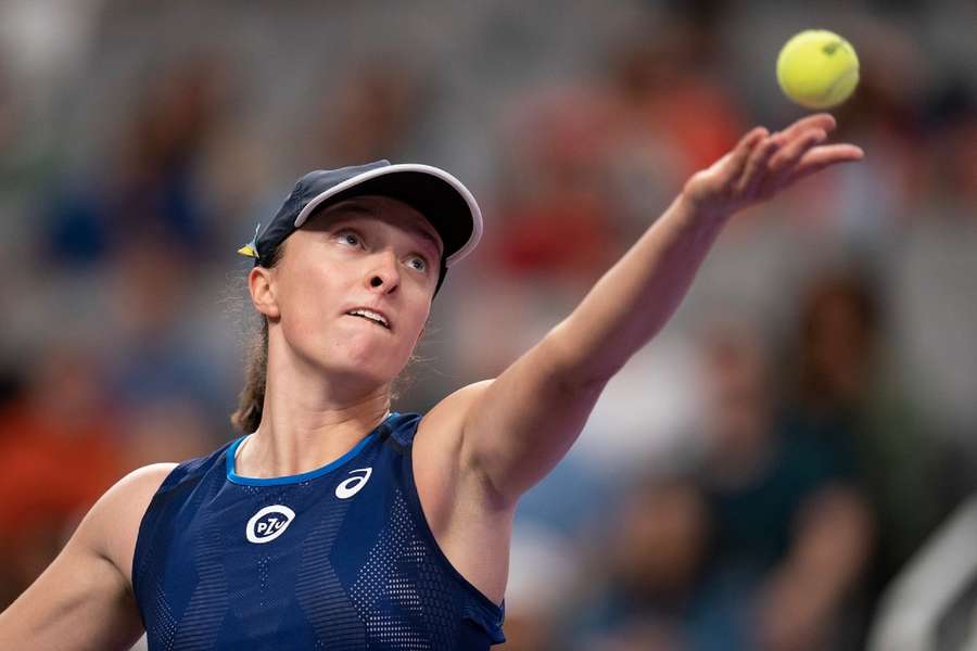 Swiatek in actie tijdens de WTA Finals in november