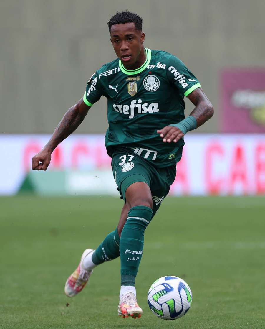 Kevin fez 11 jogos pela equipa principal do Palmeiras