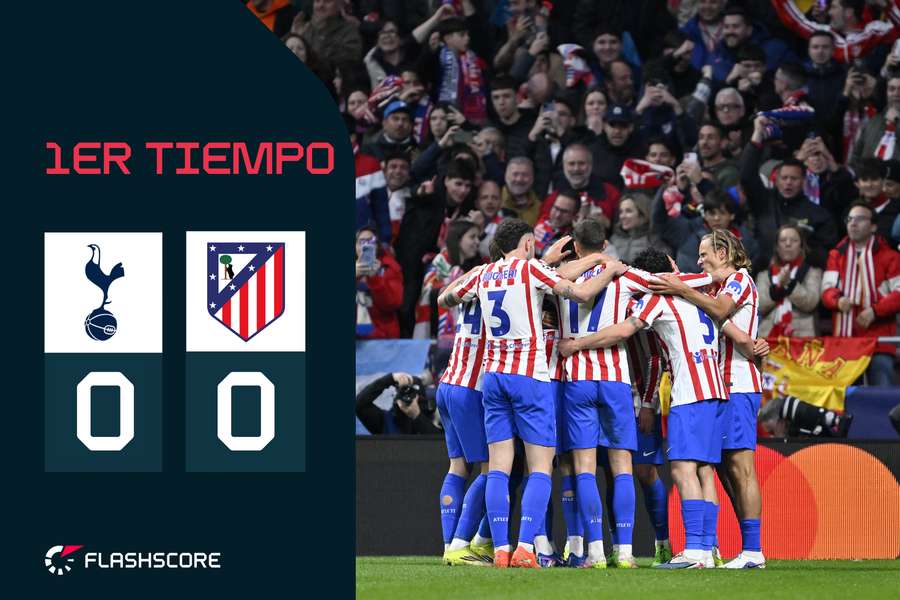 Los jugadores del Atlético de Madrid celebran un gol en el partido de ida