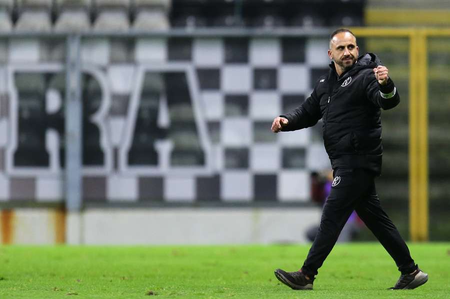 Boavista tenta distanciar-se da zona perigosa