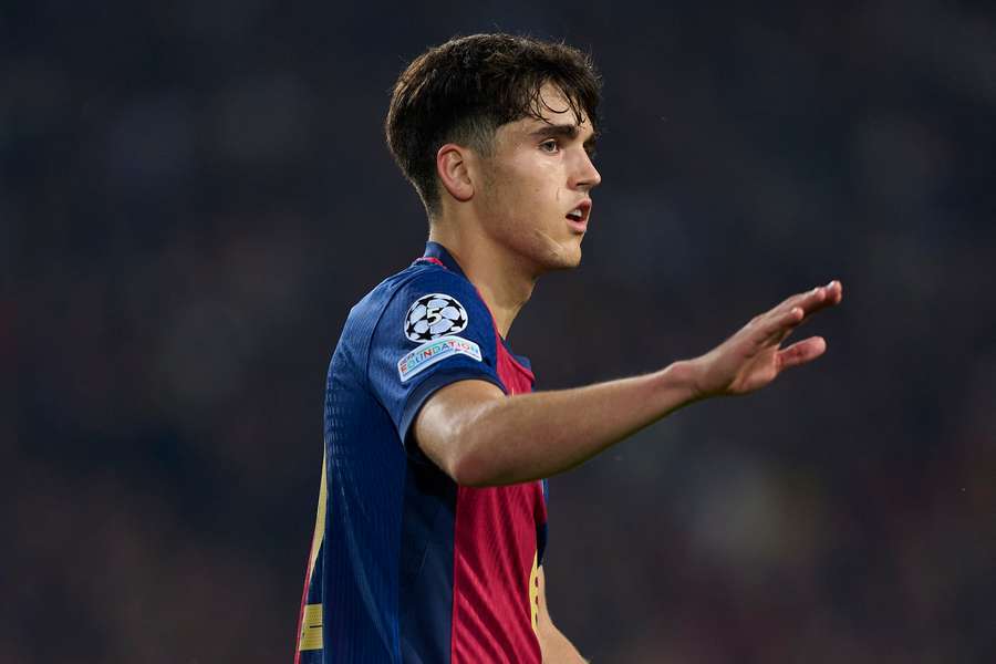 Cubarsí, titular en el Barcelona.