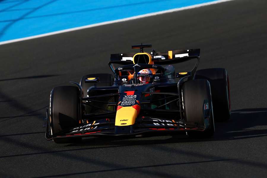 Olandezul Max Verstappen (Red Bull) a fost cel mai rapid în prima sesiune de antrenamente libere înaintea Marelui Premiu al Arabiei Saudite
