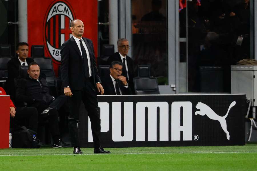 Allegri on the touchline for AC Milan