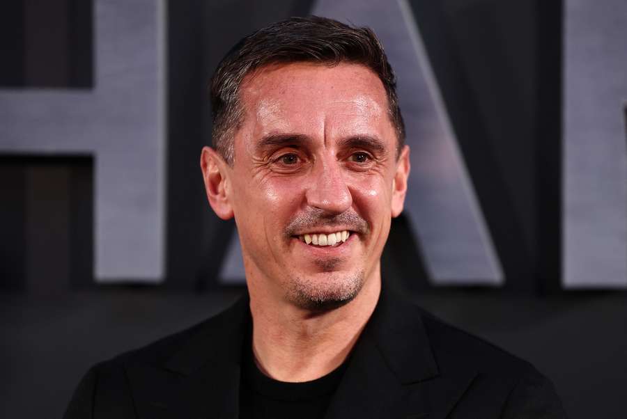 Garry Neville: ”Manchester United nu merită o paradă dacă va câştiga trofeul Europa League”