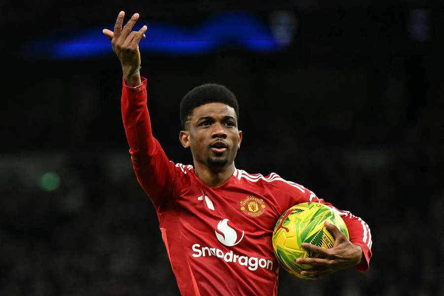 Amad Diallo, do Man Utd, celebra o golo marcado ao Tottenham