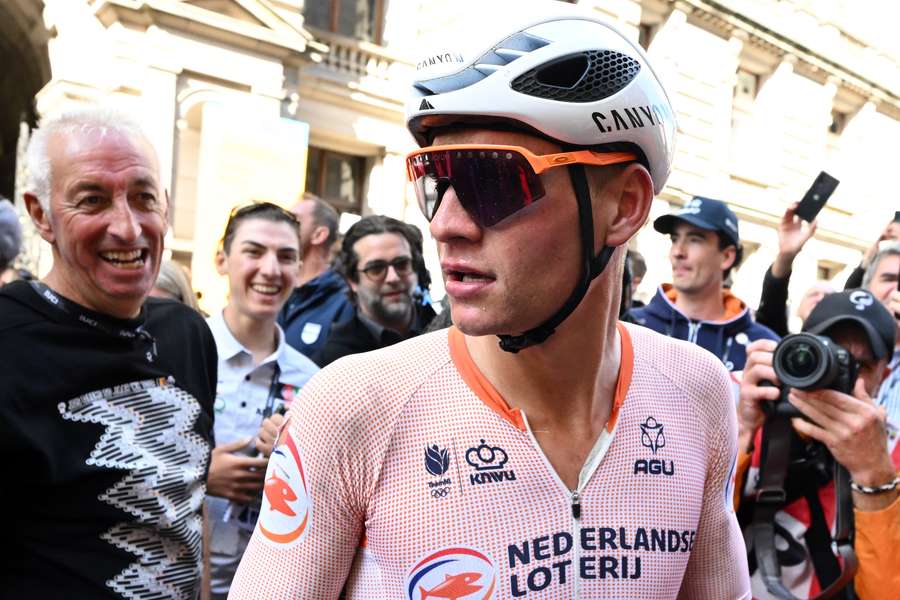 Van der Poel minimiza a possibilidade de um trio único de títulos da Taça do Mundo