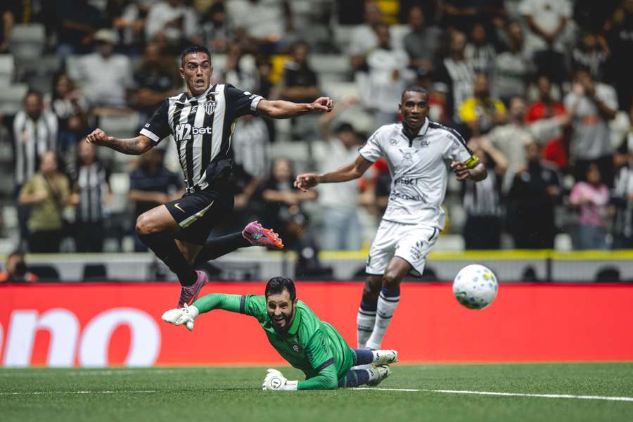 Galo fez a torcida ter doses de emoção na Arena MRV
