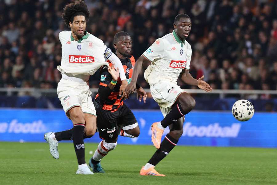 O Nice passou por grandes dificuldades