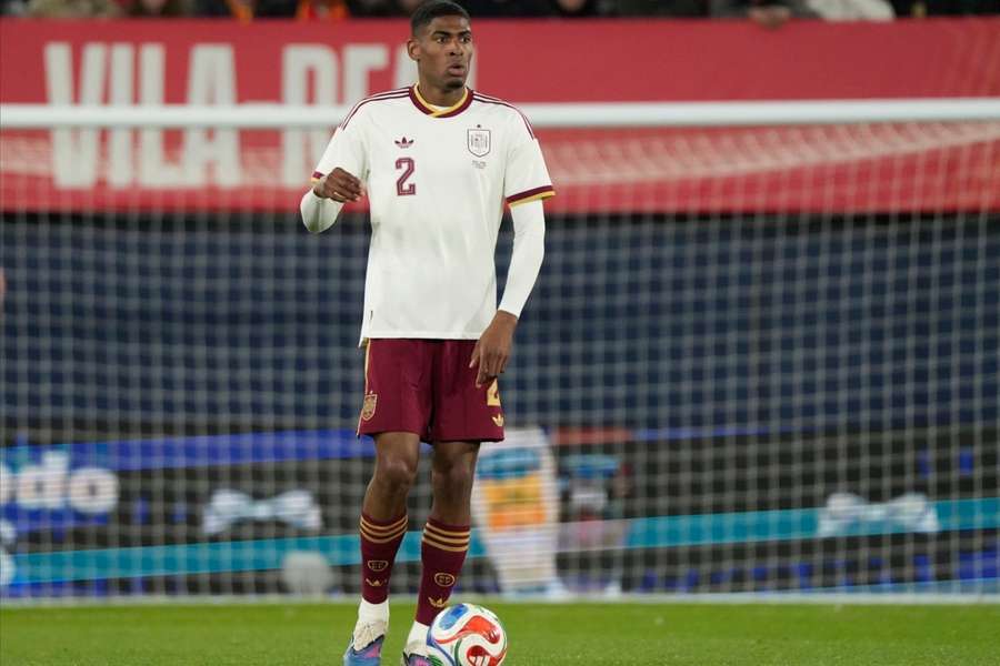 Cristhian Mosquera, durante el España-Serbia