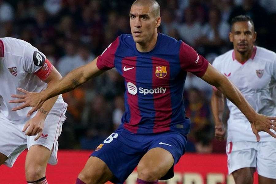 Barcelona eager to set up swap with Girona for Pau Victor