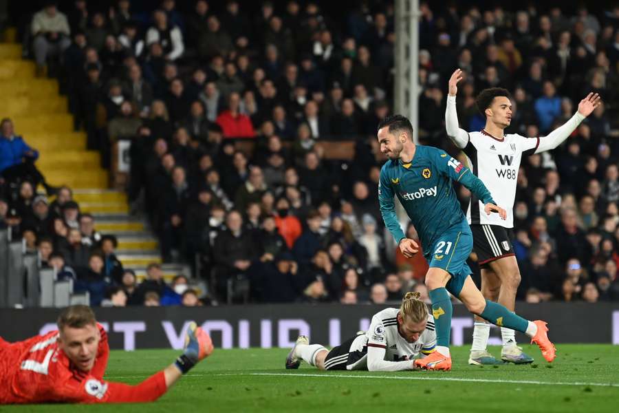 Sarabia estreou-se a marcar na Premier League frente ao Fulham