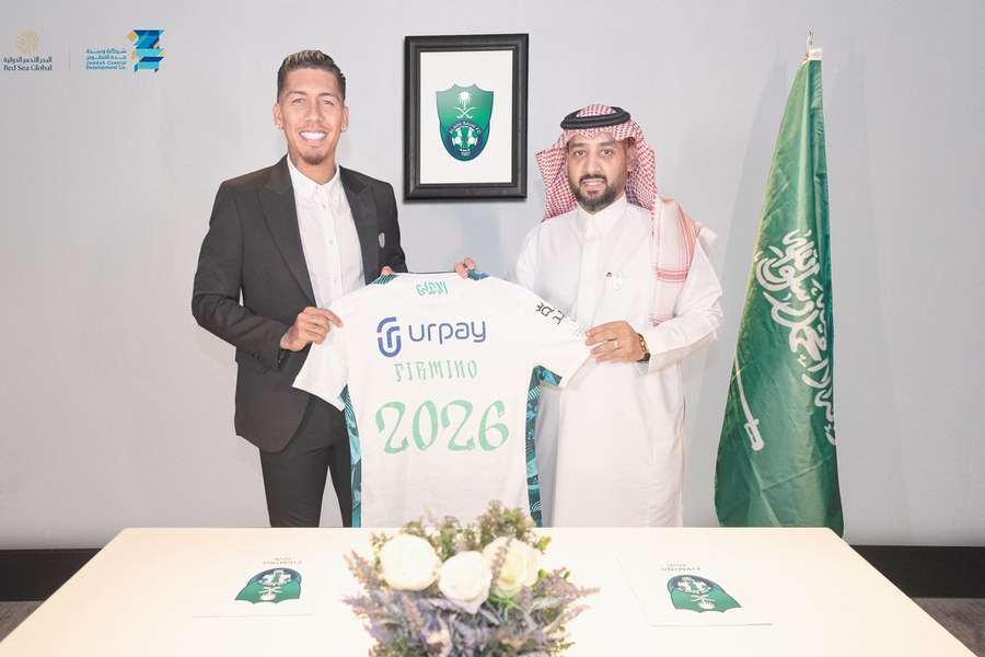 Roberto Firmino vai jogar na Arábia Saudita até 2026