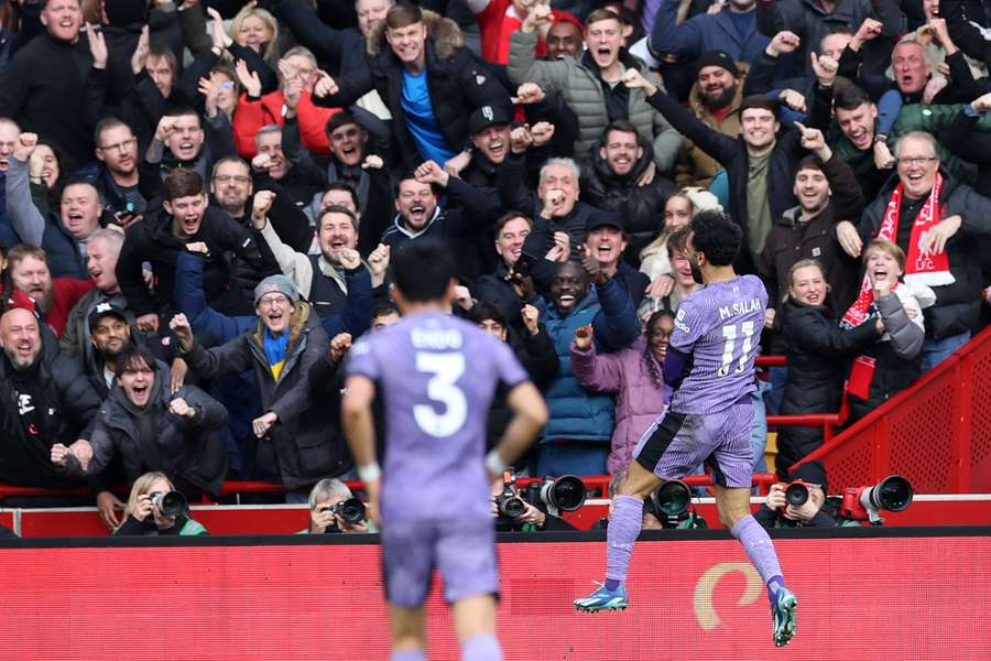 Salah vibra com gol sobre o Brentford