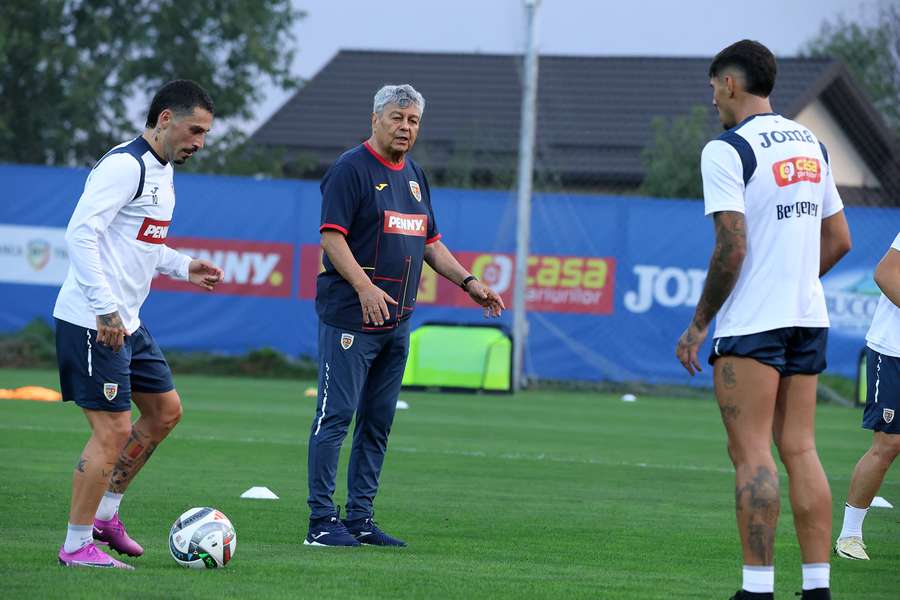 Mircea Lucescu, la primul antrenament cu tricolorii